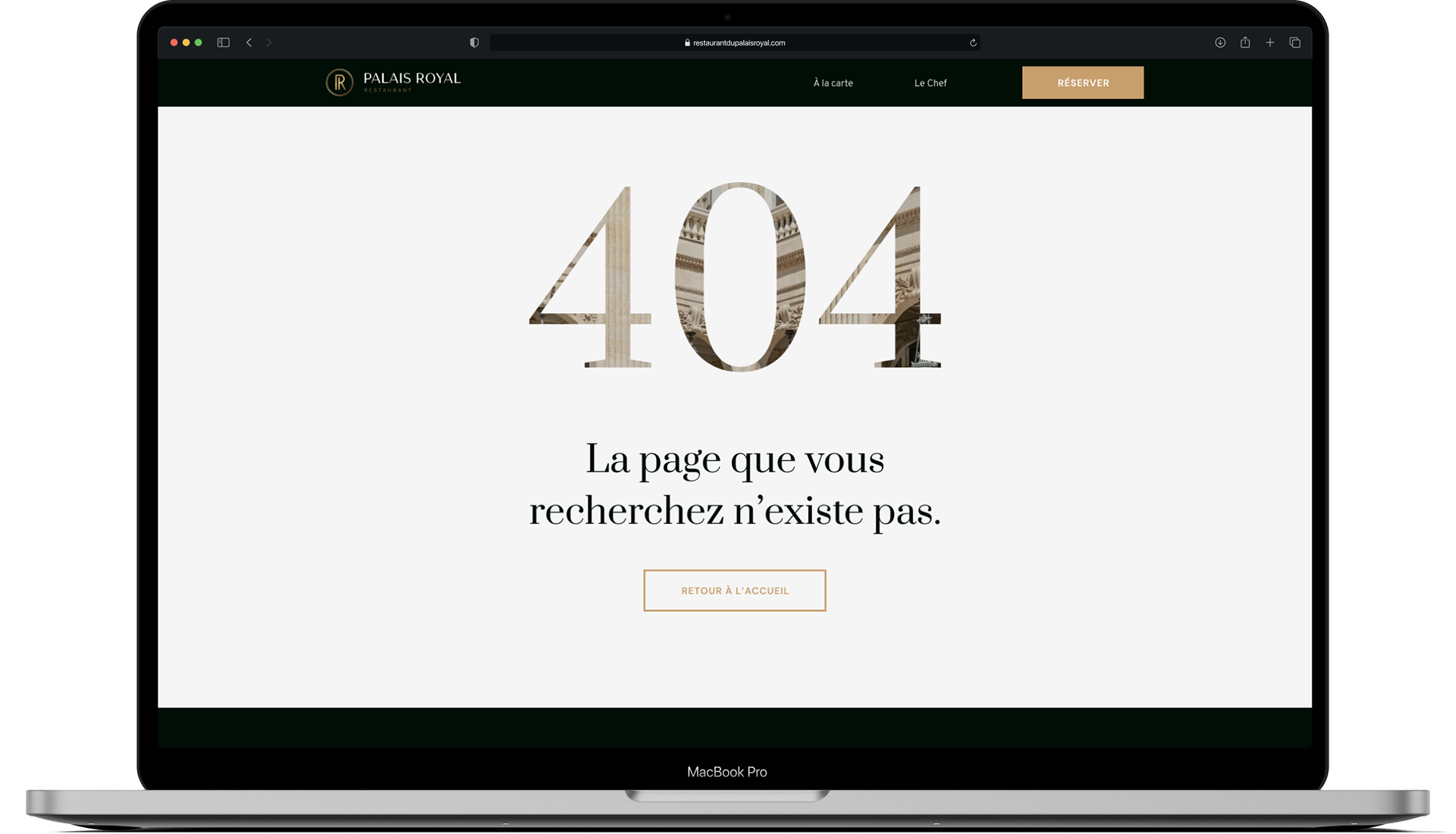 Aperçu de l'interface du site web sur un ordinateur MacBook Pro